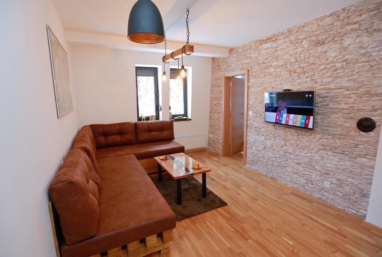 Wood Apartmani - Vila Zimska Idila Яхорина Экстерьер фото