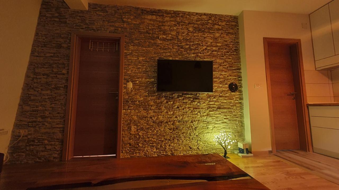 Wood Apartmani - Vila Zimska Idila Яхорина Экстерьер фото